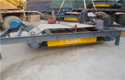 永磁自卸式除鐵器，江西礦山永磁自卸式除鐵器_技術(shù)參數(shù)_江西礦山永磁自卸式除鐵器磁塊安裝方式_如何換帶