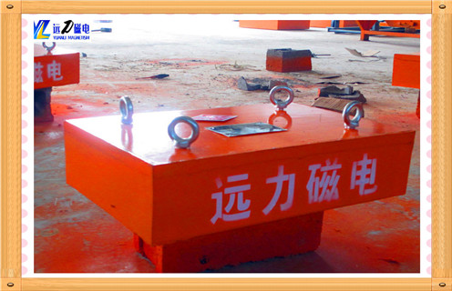 板式永磁除鐵器，板式永磁除鐵器知識(shí)參數(shù)_內(nèi)部磁塊安裝方法_板式永磁除鐵器型號(hào)價(jià)格 
