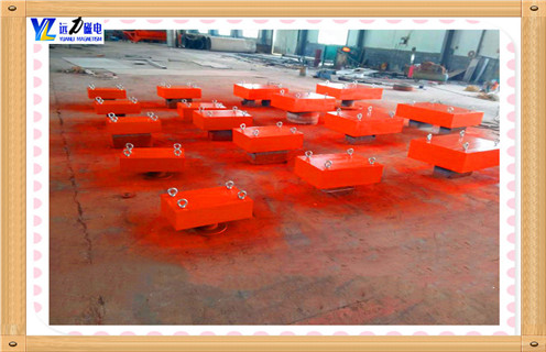 懸掛式永磁除鐵器，懸掛式永磁除鐵器大型生產(chǎn)廠家參數(shù)_內(nèi)部磁塊安裝方法_ 懸掛式永磁除鐵器大型生產(chǎn)廠家型號(hào)價(jià)格 