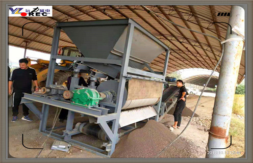 永磁輥式強(qiáng)磁磁選機(jī)，陜西稀土永磁輥式強(qiáng)磁選機(jī)_陜西稀土永磁輥式強(qiáng)磁選機(jī)磁場(chǎng)一般為多少_磁塊如何排列